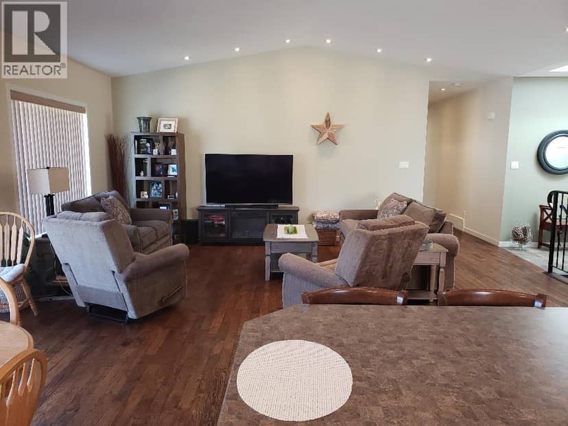 3904 CORY DRIVE, Terrace, photo 2