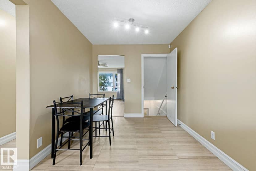 11317 22 AV NW — photo 14 of 40