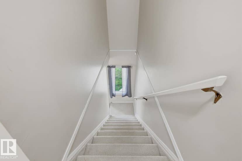 11317 22 AV NW — photo 28 of 40