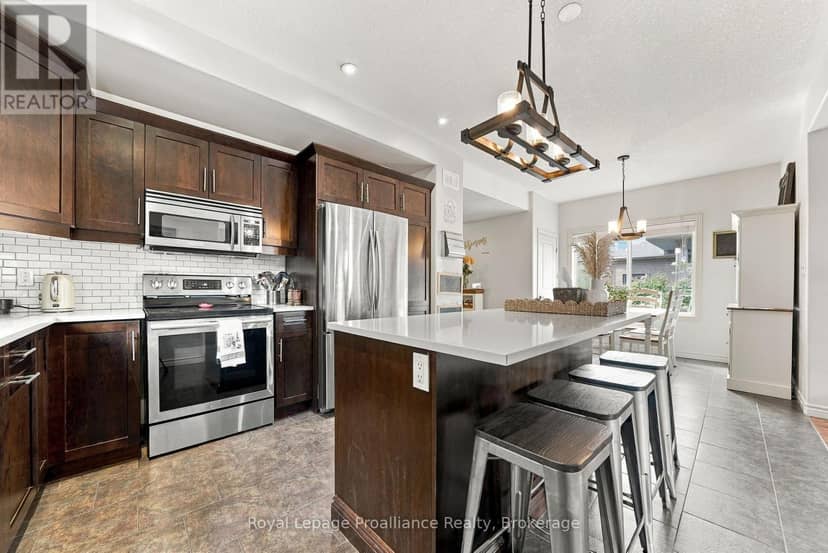 273 Avondale Road — photo 14 of 40