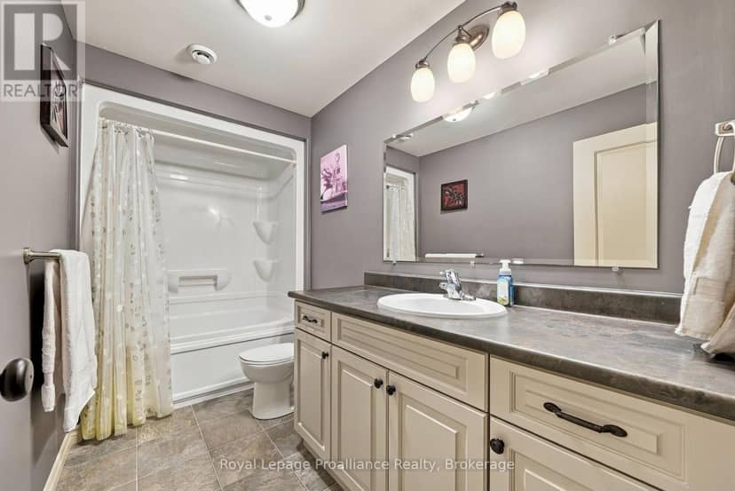273 Avondale Road — photo 33 of 40