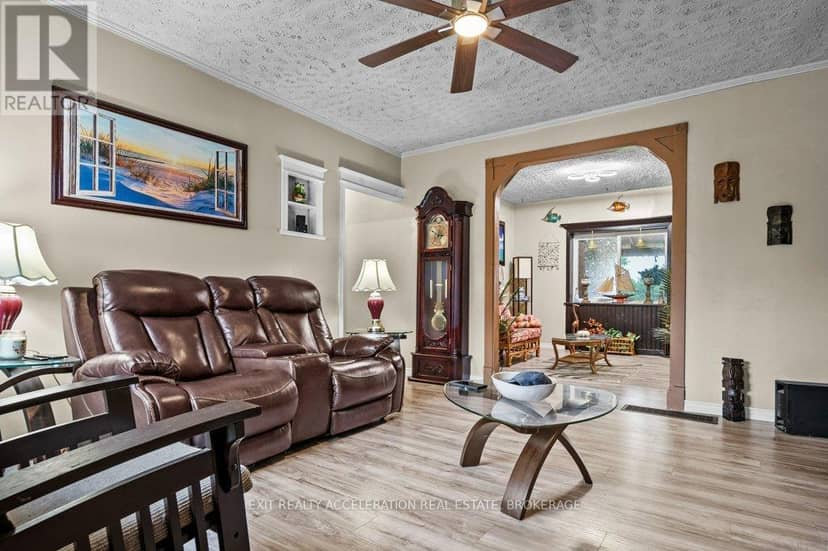 108 Dundas Street, Deseronto, photo 5