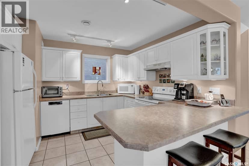 2124 Princess STREET — photo 14 of 40