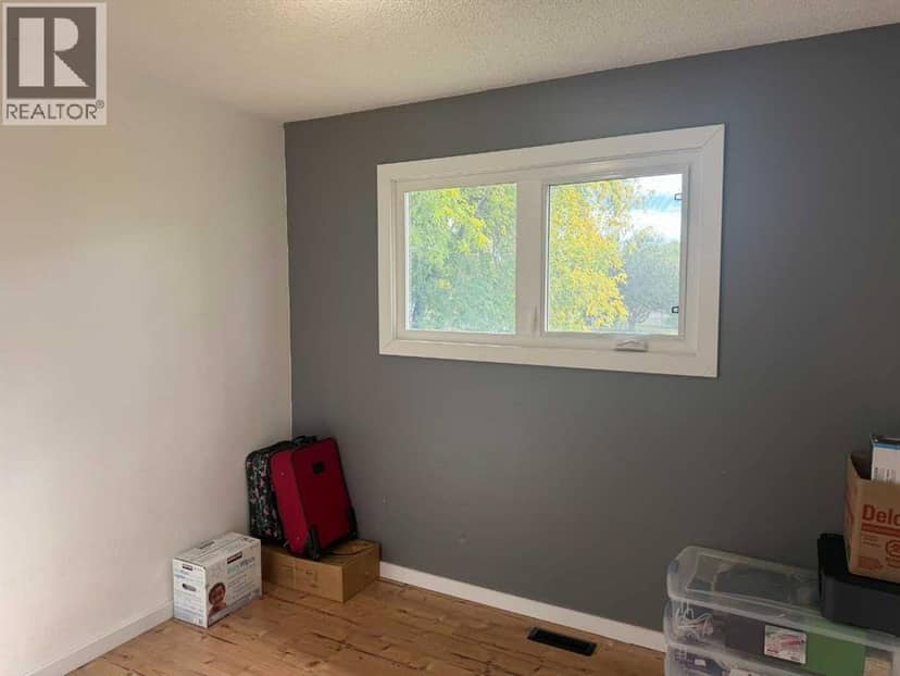 4530 54 Avenue, Grimshaw, photo 8