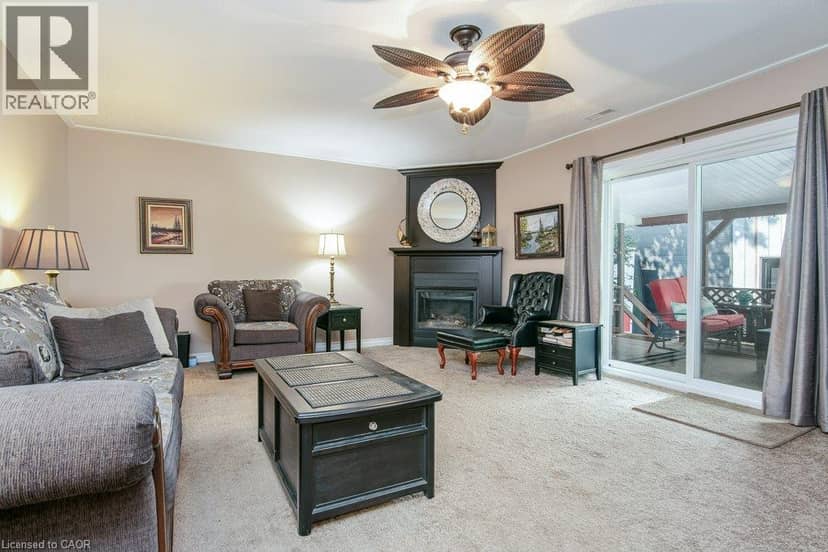 108 QUEENSWAY Drive — photo 27 of 40
