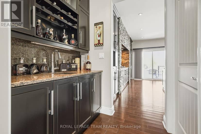 1419 Balmoral Drive — photo 13 of 40