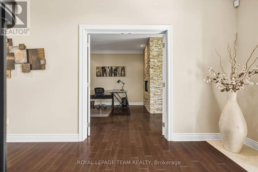 1419 Balmoral Drive — photo 21 of 40