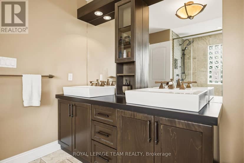 1419 Balmoral Drive — photo 30 of 40