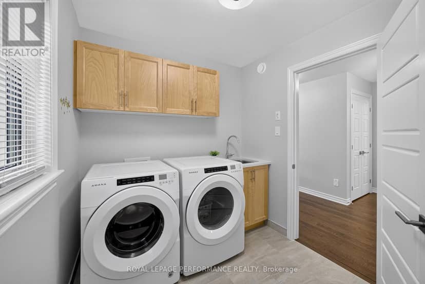 488 Famille Laporte Avenue — photo 38 of 40