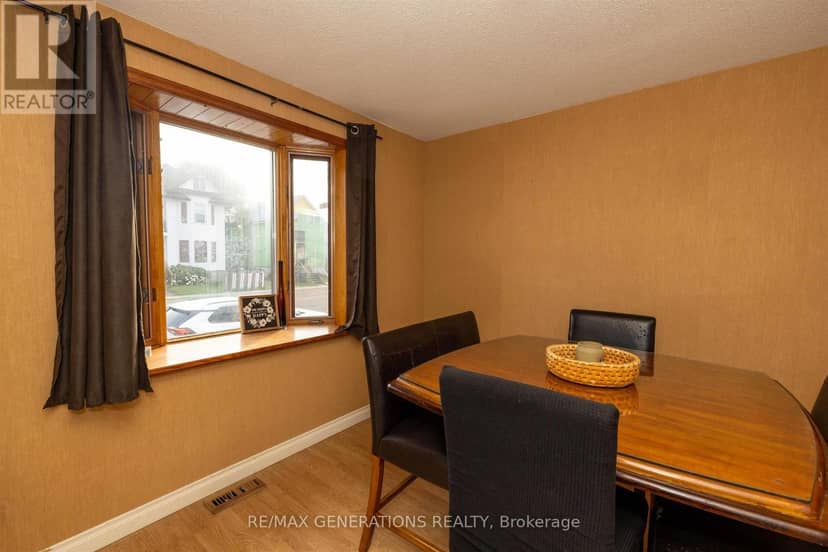 129 Heron Street, Thunder Bay, photo 5