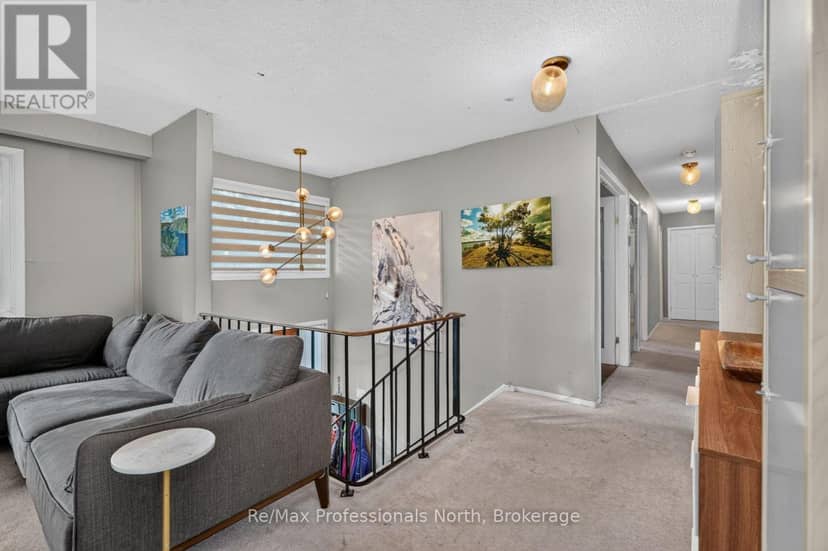 25 Lankin Boulevard — photo 18 of 35