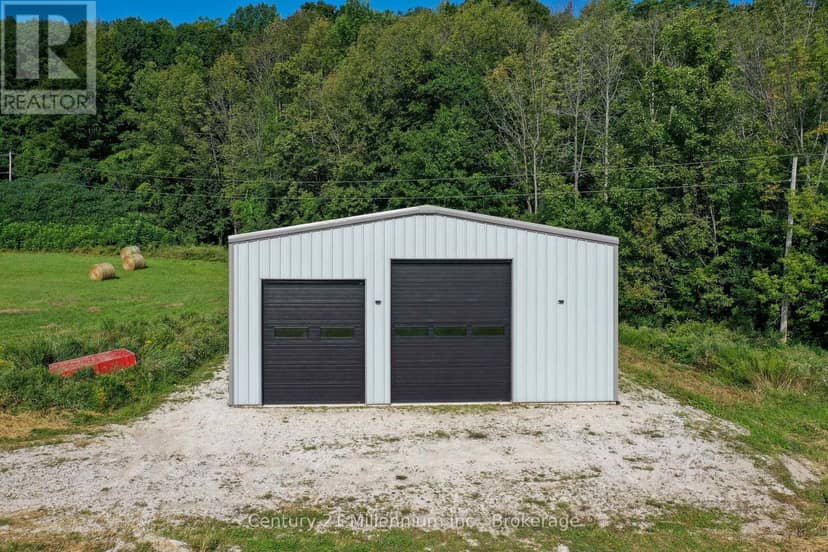 Listing 30299354 — photo 15 of 33