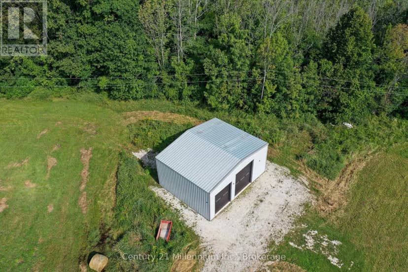 Listing 30299354 — photo 13 of 33