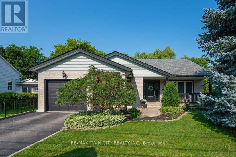 108 Queensway Drive — photo 5 of 40