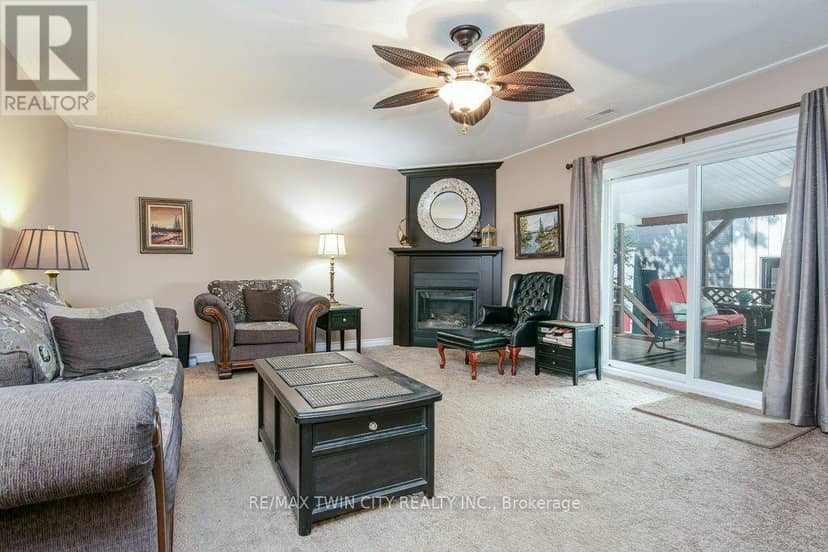108 Queensway Drive — photo 27 of 40