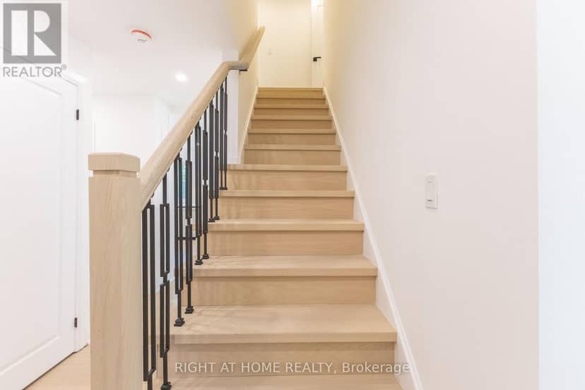 30 Morton Avenue — photo 16 of 40