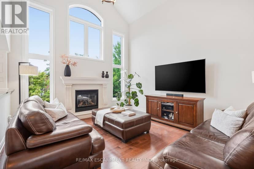3248 Ribble Crescent — photo 14 of 40