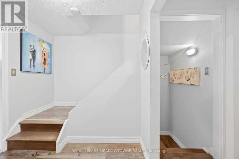 36 - 59 Maple Avenue — photo 16 of 40