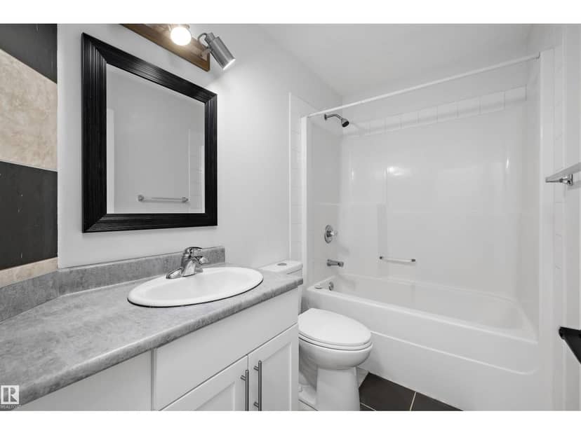 11822 47 ST NW — photo 21 of 40