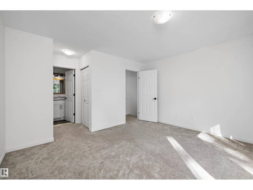 11822 47 ST NW — photo 31 of 40