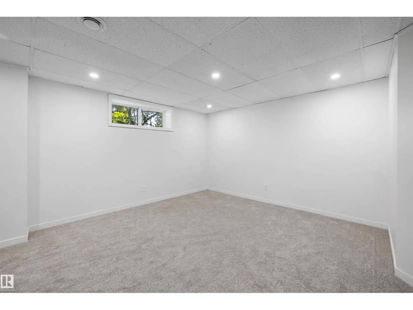 11822 47 ST NW — photo 35 of 40