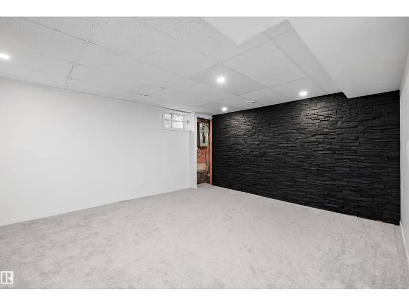 11822 47 ST NW — photo 39 of 40