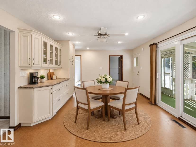 1006 Lueders CR — photo 12 of 33