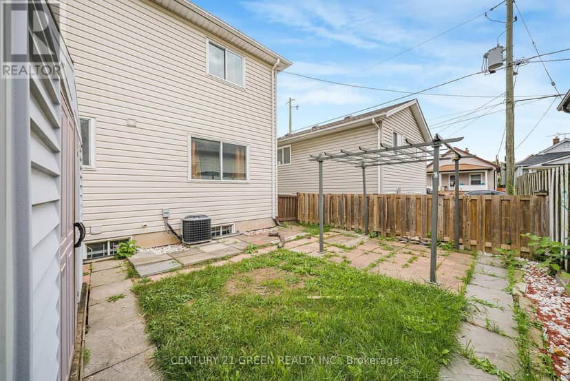 132 Carlton Street — photo 31 of 31