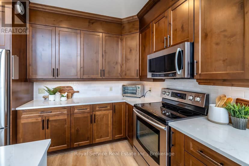 709 Carveth Drive — photo 10 of 40