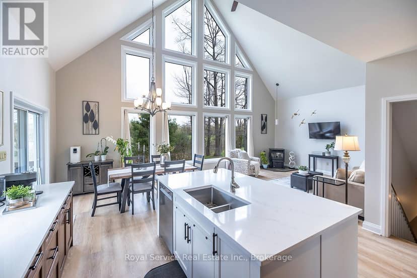709 Carveth Drive — photo 11 of 40