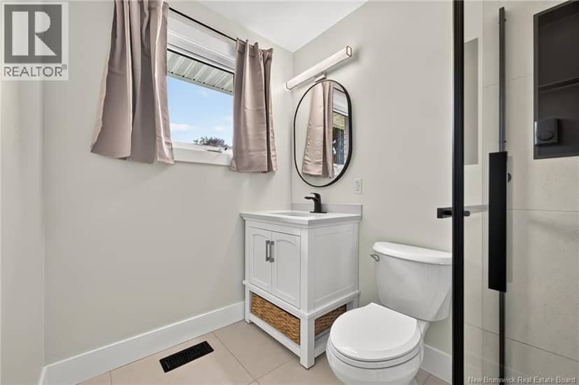 10 Kingsway Crescent — photo 25 of 40
