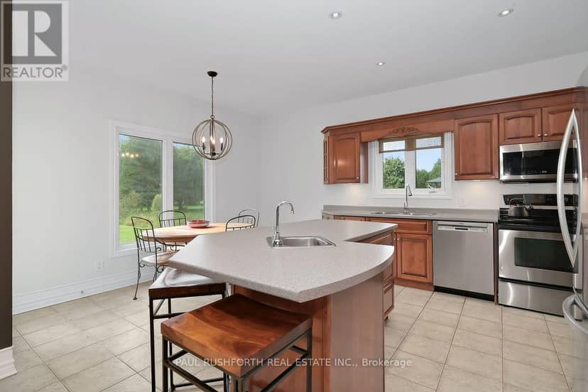 2030 Kingsley Street — photo 11 of 40