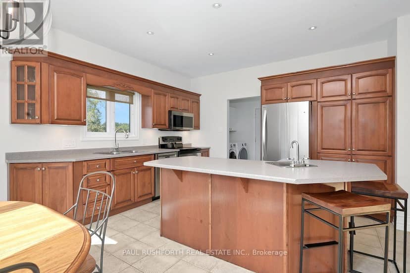 2030 Kingsley Street — photo 12 of 40