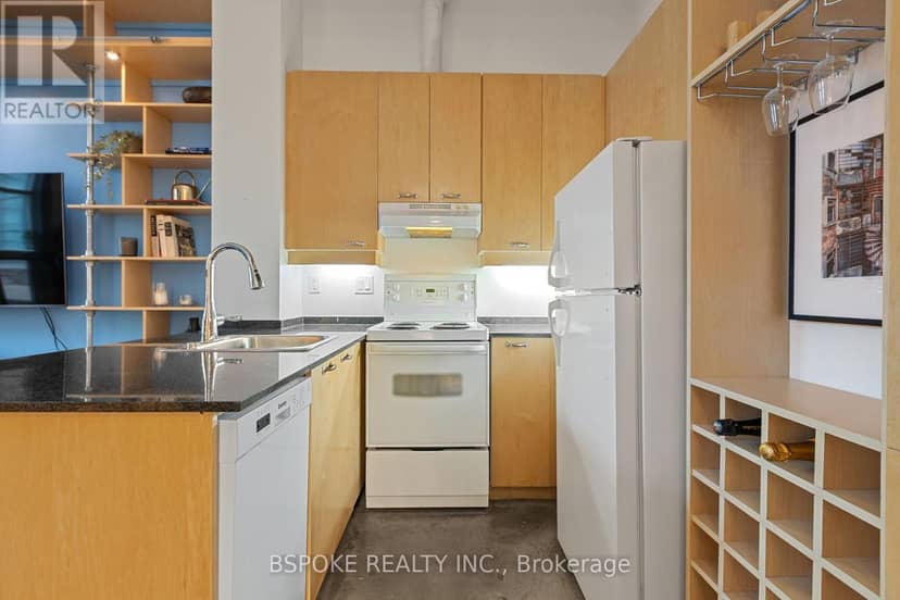 502 - 135 Dalhousie Street — photo 11 of 40