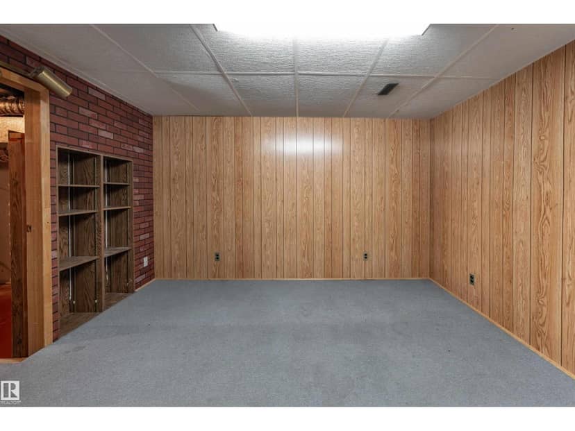 11363 22 AV NW — photo 31 of 40