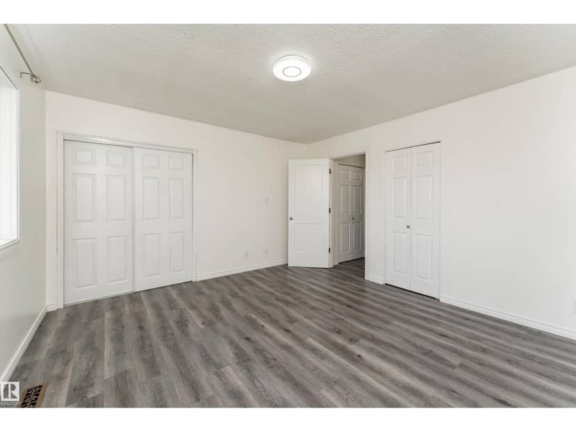 11363 22 AV NW — photo 19 of 40