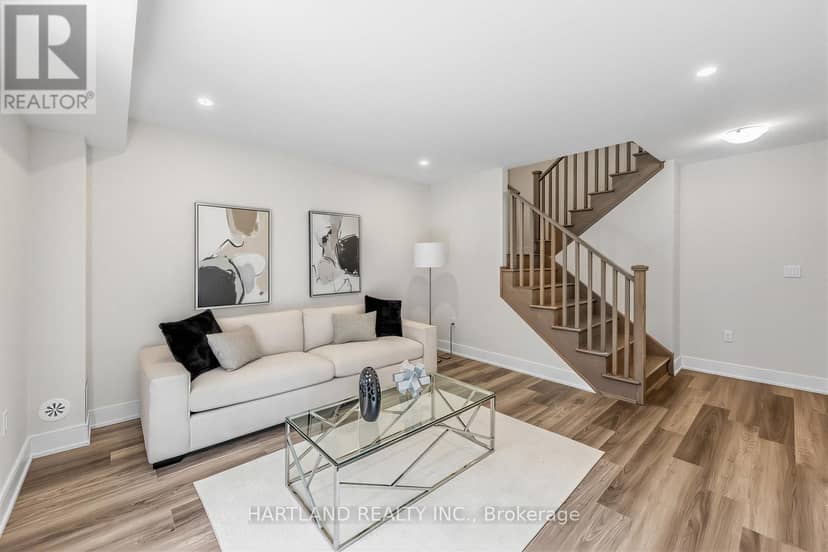 405 - 1695 Dersan Street — photo 4 of 22