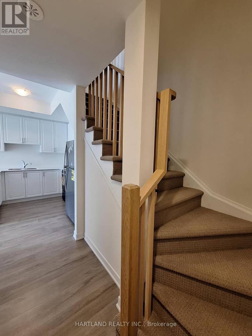 304 - 1695 Dersan Street, Pickering, photo 7