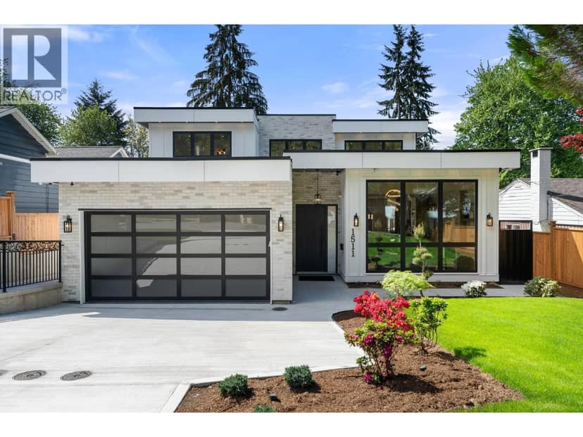 1511 BURRILL AVENUE, North Vancouver