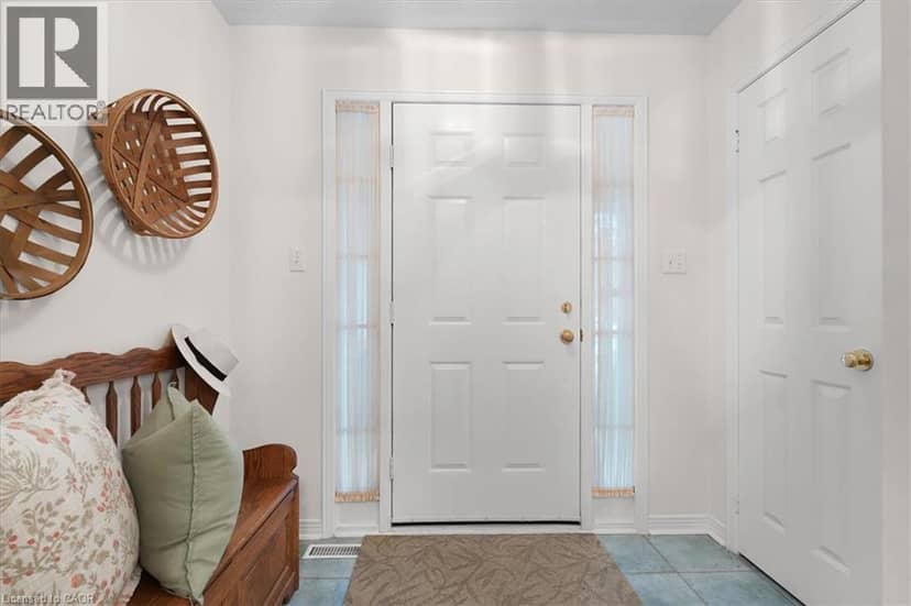 2175 COUNTRY CLUB Drive Unit# 2, Burlington, photo 2