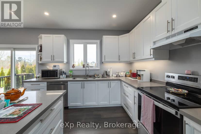 43 Country Crescent — photo 11 of 35