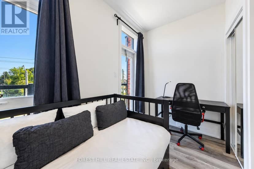 15 - 12868 Yonge Street — photo 33 of 40