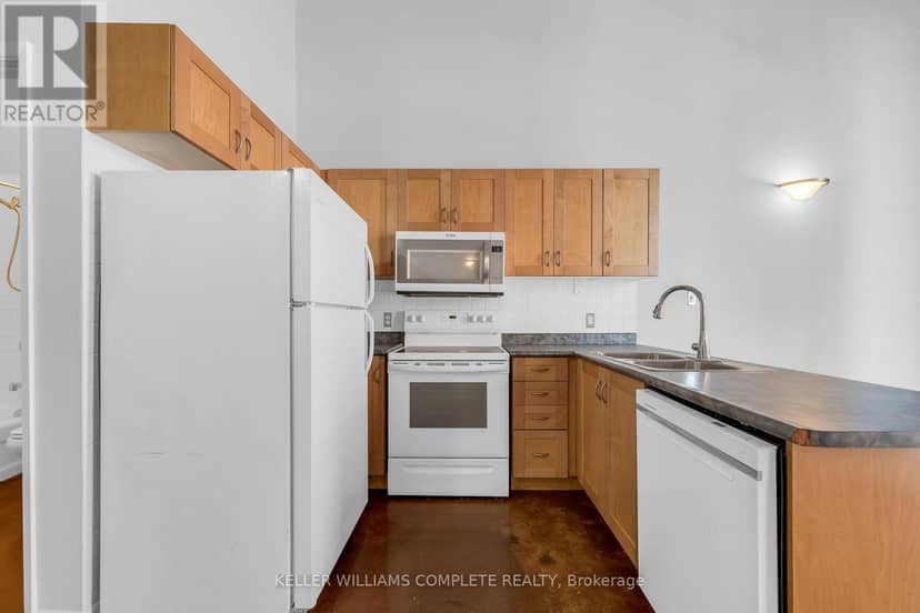 405 - 11 Rebecca Street, Hamilton, photo 5