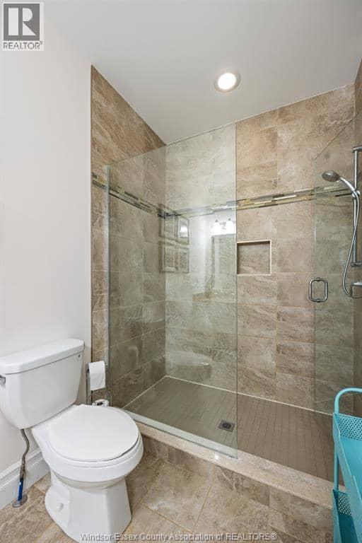 1800 Cypress Avenue — photo 22 of 38