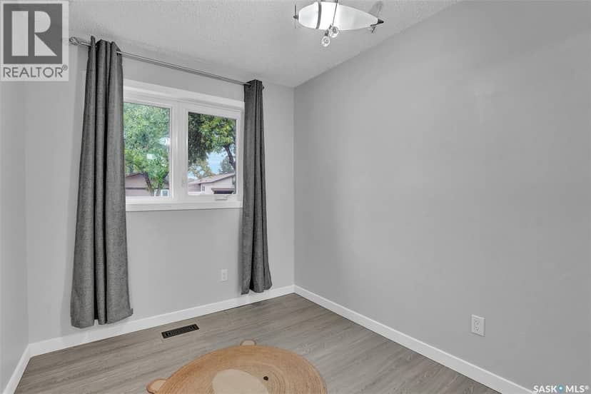 6914 Whelan DRIVE — photo 20 of 40