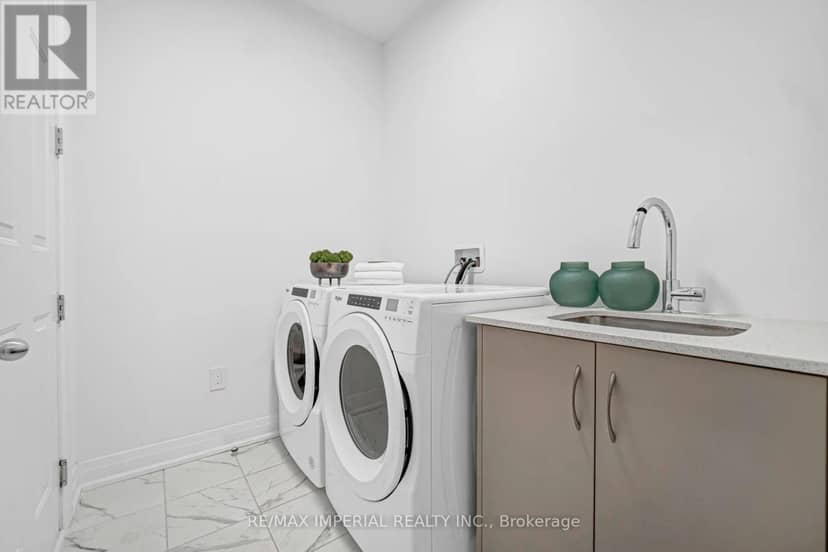 212 Vermont Avenue — photo 22 of 33