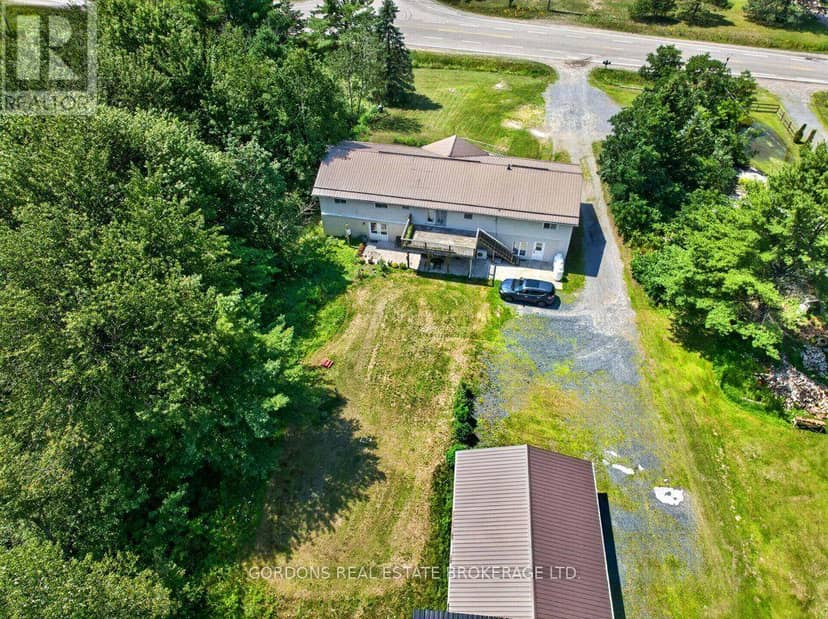 11703 Highway 41, Addington Highlands, photo 4