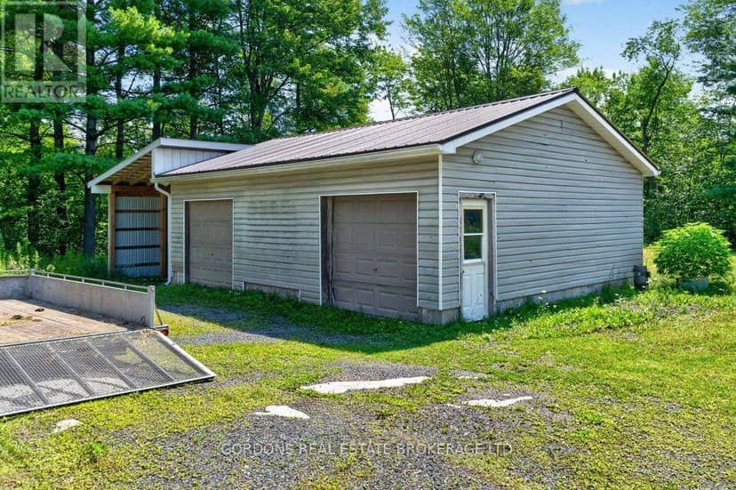 11703 Highway 41, Addington Highlands, photo 6