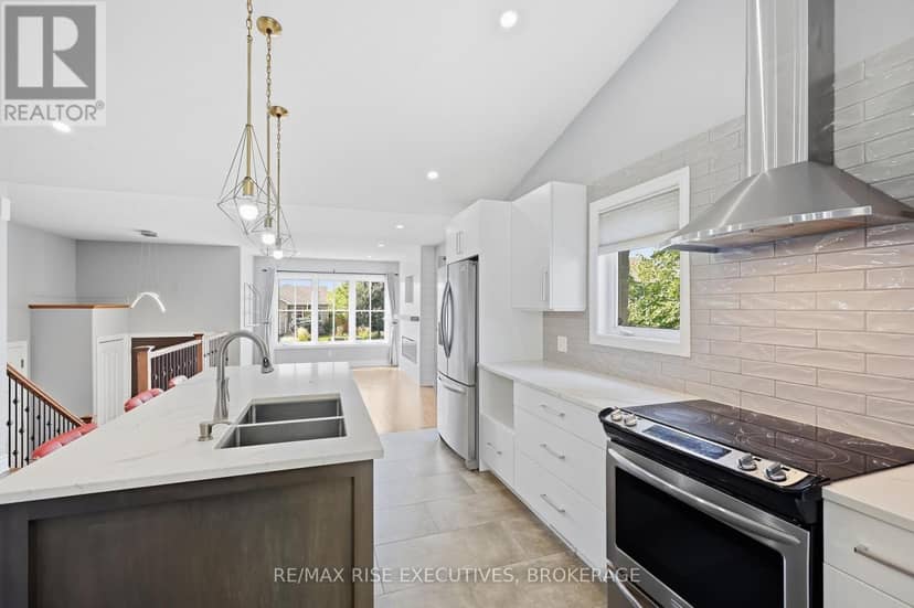 1500 Crimson Crescent — photo 12 of 40