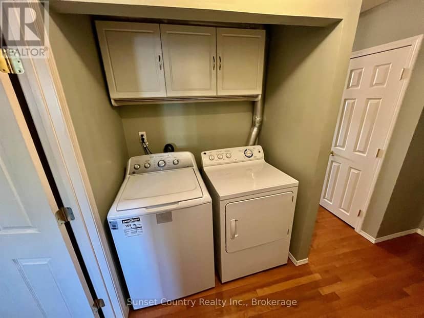 206 McMillan Crescent — photo 23 of 40